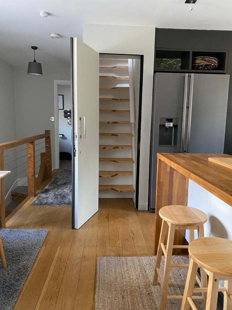 Eakie House -